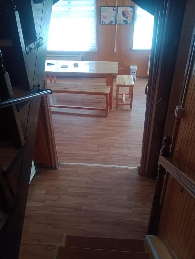 Isla Yu Backpacker Hostel Πουέρτο Νατάλες Εξωτερικό φωτογραφία